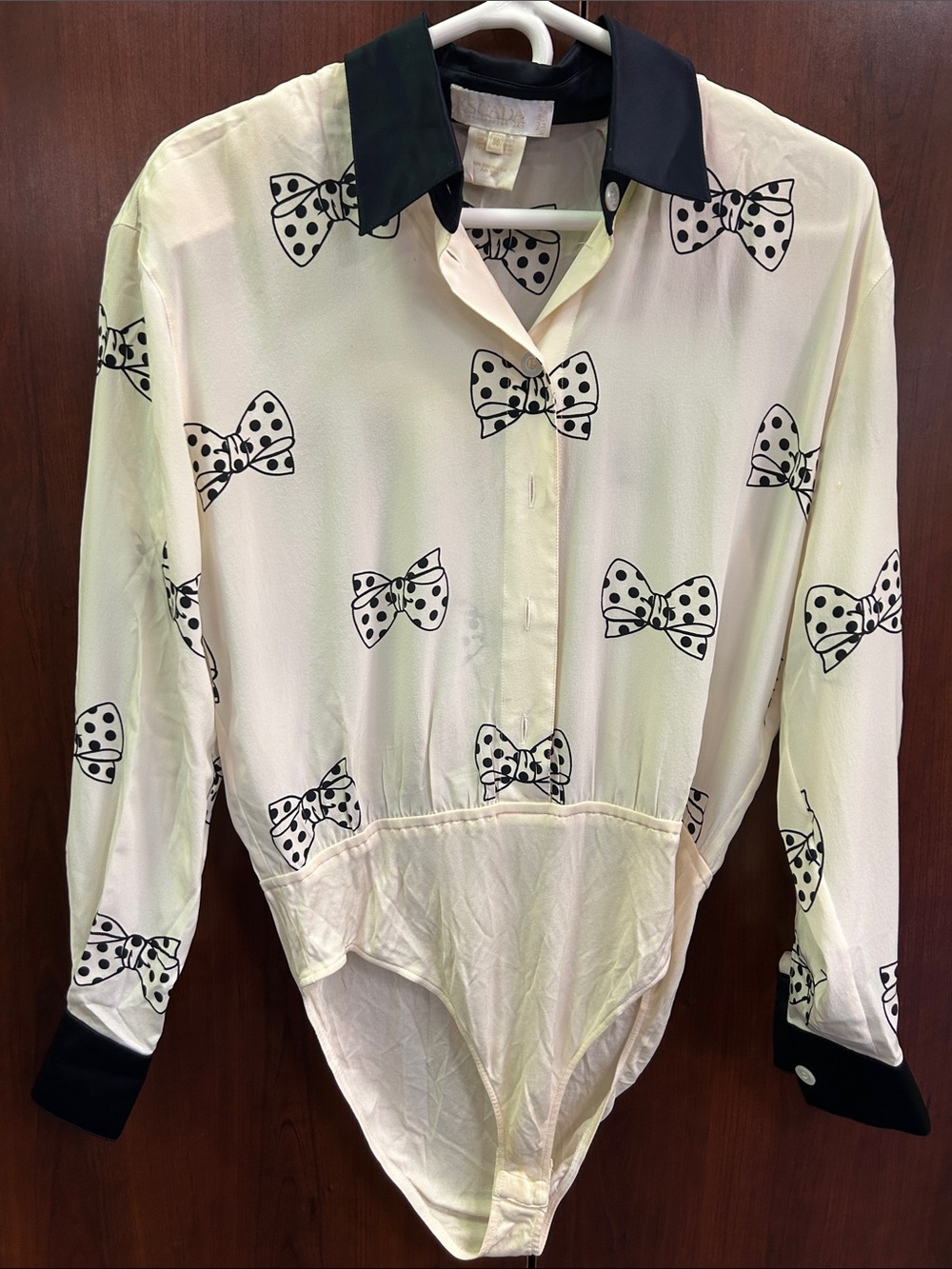 ESCADA RARE VINTAGE sz 38 SILK Cream Blouse/bodysuit w/ Black Bow Print & Collar
